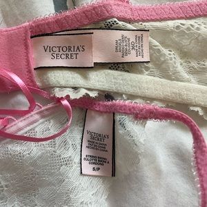 Victoria’s Secret Angels Runway Collection bra and panties.